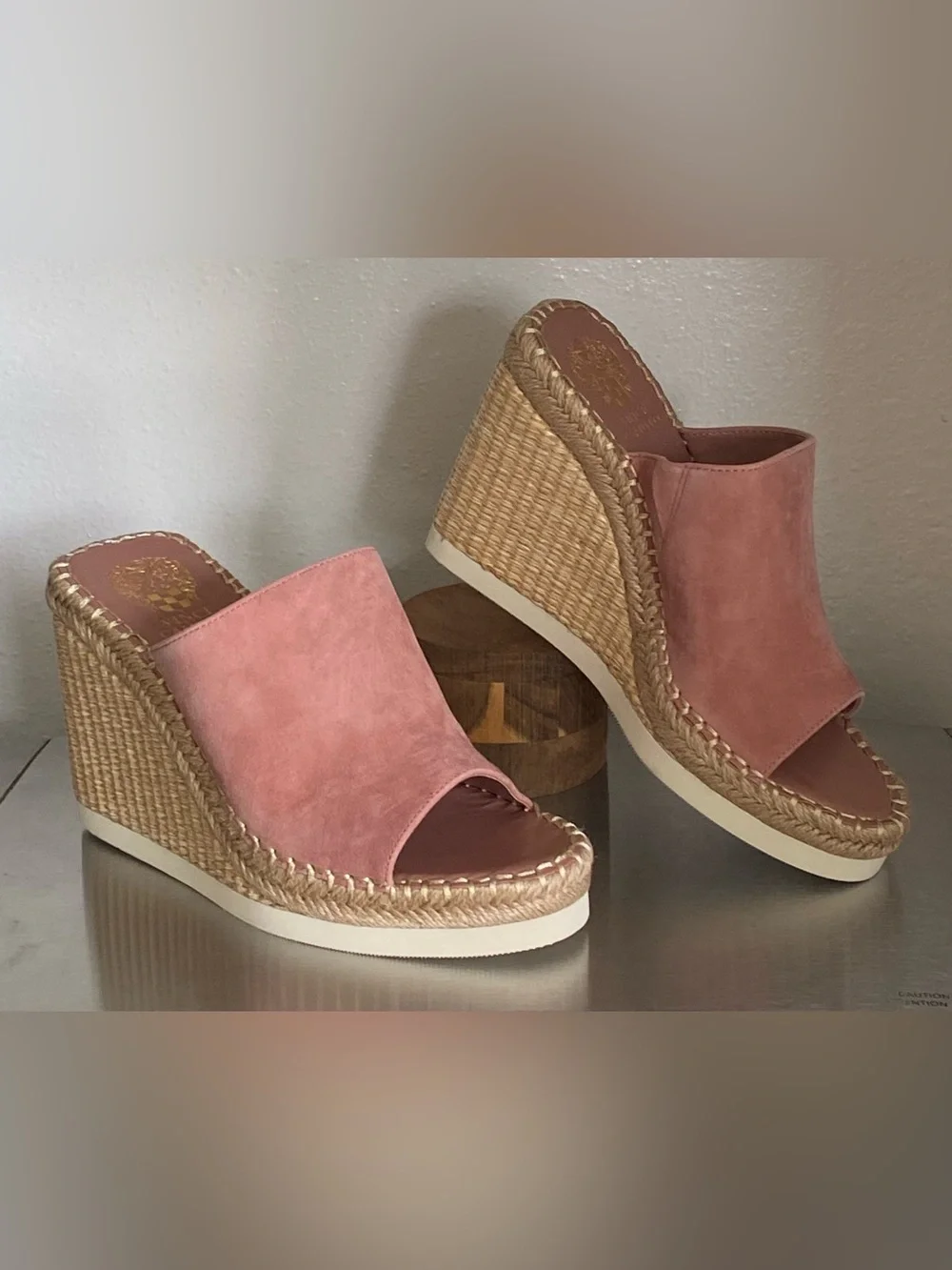 Vince Camuto new womens